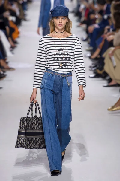 Look 1